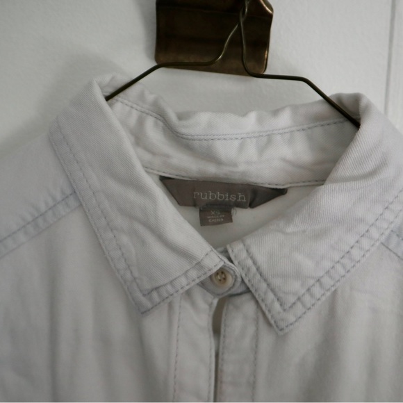 Rubbish (Nordstrom) soft blue button up shirt - Picture 3 of 4